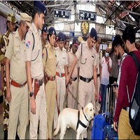 ৩৪টি মানব বোমা, হামলার হুমকিতে সর্বোচ্চ সতর্ক মুম্বাই