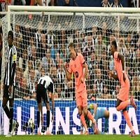 জোড়া গোলে বার্সেলোনার জয়ে ইংল্যান্ডে ফেরা