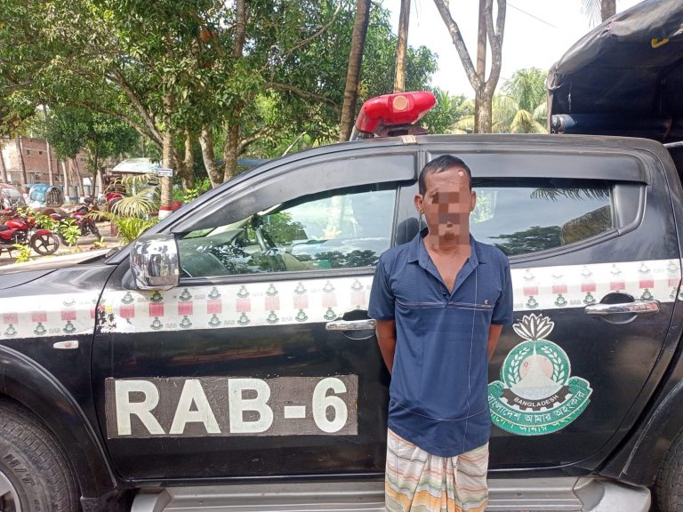 জমি নিয়ে বিরোধে চাঞ্চল্যকর মোস্তফা শেখ হত্যা মামলার ২ নম্বর আসামি রফিক শেখ গ্রেপ্তার