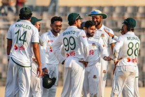 আইরিশদের ৫ উইকেট নিয়ে দিন শেষ করল বাংলাদেশ