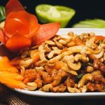 ‘ক্যাশুনাট সালাদ’ এভাবে বানিয়েছেন কখনও?