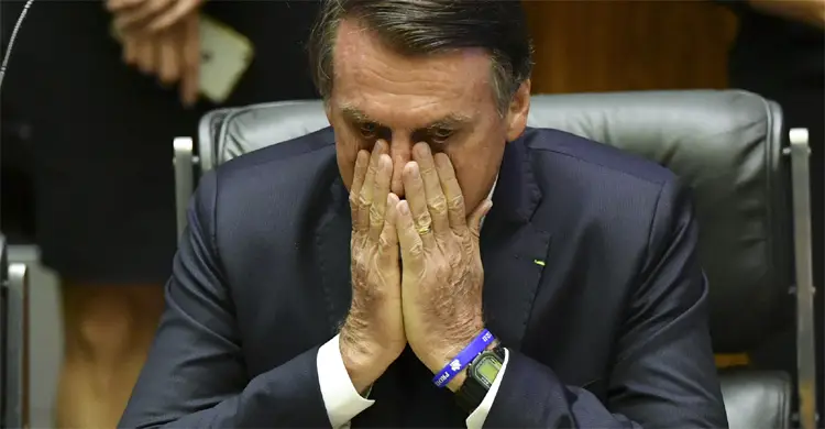 বোলসোনারোকে ২৭ বছরের কারাভোগ শুরুর নির্দেশ