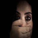 বিশ্বে ১০০ কোটিরও বেশি নারী সহিংসতার শিকার