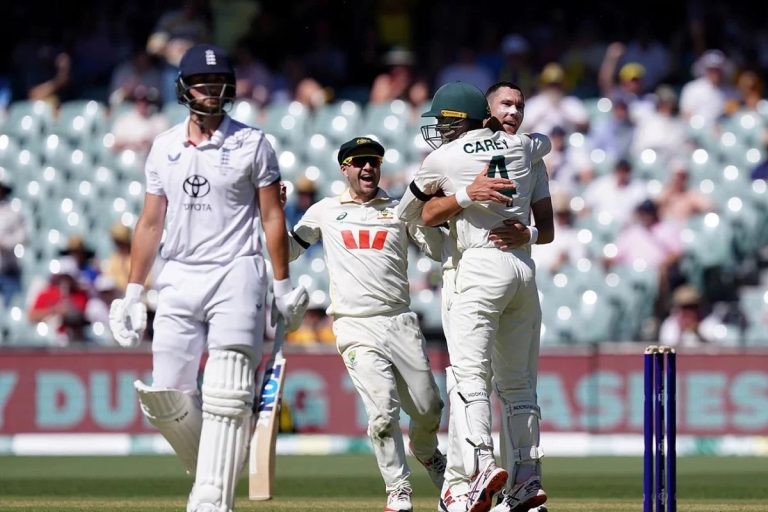 অ্যাডিলেডে হারের প্রহর গুনছে ইংল্যান্ড