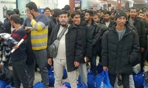 লি‌বিয়া থে‌কে দে‌শে ফির‌লেন আরো ৩১০ বাংলাদেশি