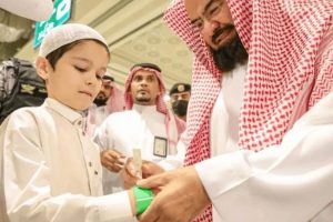 মক্কার কাবা চত্বরে চালু হলো ব্রেসলেট সেবা