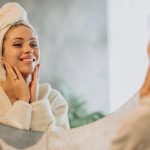 শীতে খসখসে ত্বক? বাড়িতে থাকা এই ৩ উপাদানেই মিলবে সমাধান