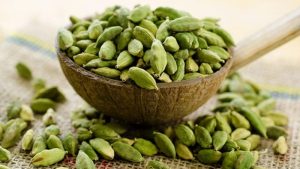 এলাচ খেলে কী হয় খাবারের পরে