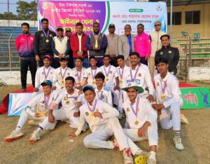 চাঁপাইনবাবগঞ্জে অনুষ্ঠিত বিভাগীয় পর্যায়ের খেলায় চ্যাম্পিয়ন বগুড়া জেলা দল