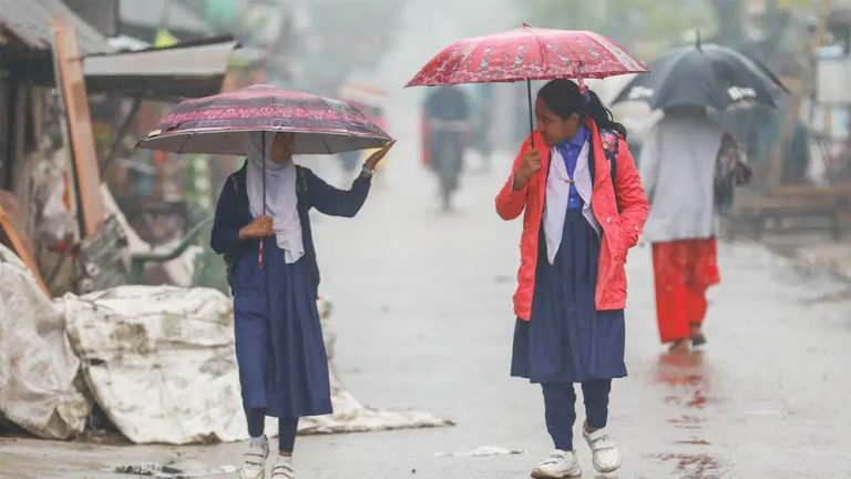শীতের মাঝেই বৃষ্টির পূর্বাভাস