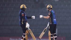 হ্যাটট্রিক জয়ে শীর্ষে রংপুর রাইডার্স