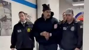 নিউ ইয়র্কে বন্দি মাদুরোর ভিডিও প্রকাশ করল যুক্তরাষ্ট্র