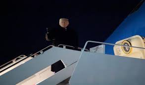 বিমানে যান্ত্রিক গোলযোগ, মাঝপথ থেকে ওয়াশিংটনে ফিরলেন ট্রাম্প