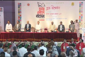 পর্দা উঠল অমর একুশে বইমেলার