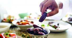 ইফতারের পর শরীর ক্লান্ত লাগলে দূর করবেন যেভাবে