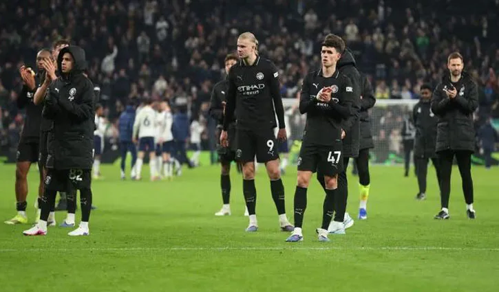 ভুল, ভাগ্য আর নৈপুণ্যের দোলাচলে পয়েন্ট হারাল ম্যানসিটি