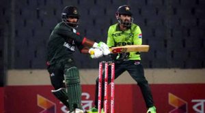 সাদাকাত-সালমানের ফিফটিতে পাকিস্তানের লড়াকু সংগ্রহ