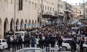 ৬০ বছরে প্রথমবার ঈদের সময় বন্ধ মসজিদুল আকসা, মুসল্লিদের ওপর হামলা