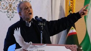 হামলা না হলে প্রতিবেশী দেশগুলোতে আর আক্রমণ করবে না ইরান