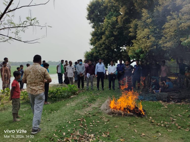 চাঁপাইনবাবঞ্জে অবৈধ কারেন্ট জাল দিয়ে পাখি হত্যার দায়ে এক ব্যাক্তির ২৫ হাজার টাকা অর্থদন্ড