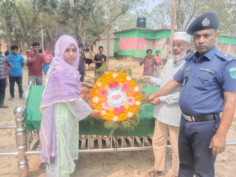 নাচোলে বীর মুক্তিযোদ্ধা আমিন হেমব্রমের ইহজগৎ ত্যাগ, রাষ্ট্রীয় মর্যাদায় শেষকৃত্য