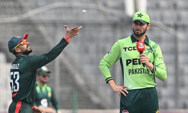 টস জিতে ফিল্ডিংয়ে বাংলাদেশ