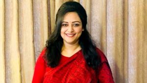 নিজের পিঠ নিজেই চাপড়ালেন, যা বললেন চিরকুট ব্যান্ডের সুমি