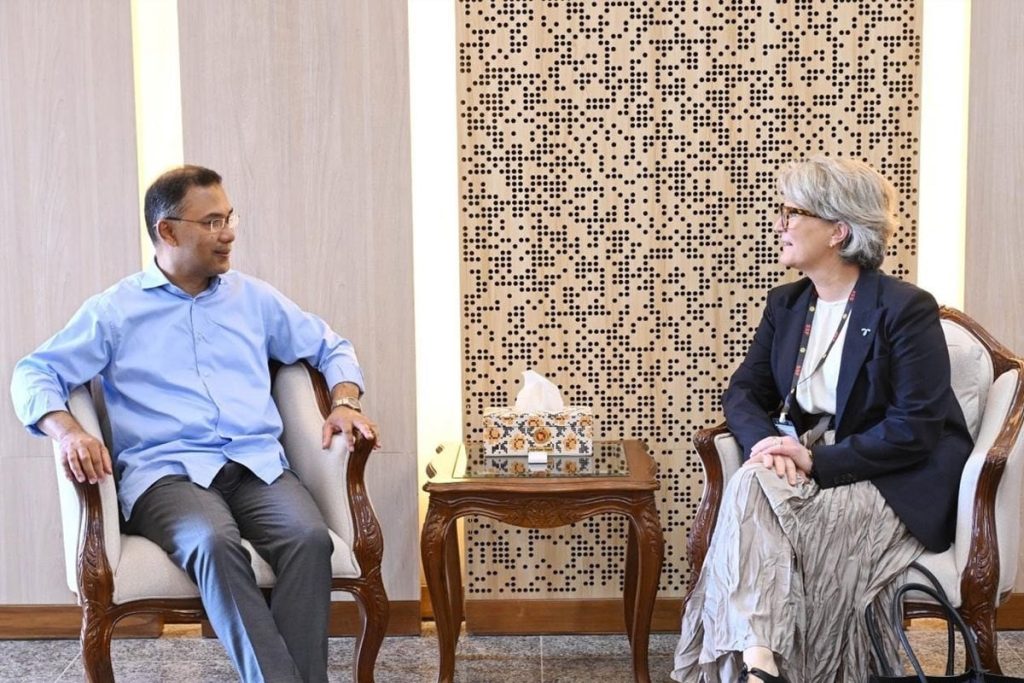 প্রধানমন্ত্রীর সঙ্গে টেলিনর সিইও’র সাক্ষাৎ