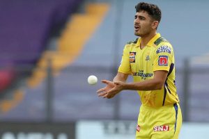 আইপিএলের মধ্যেই মা হারালেন চেন্নাইয়ের পেসার