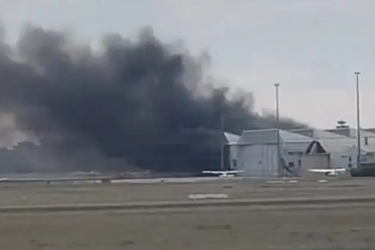 অবতরণের সময় অস্ট্রেলিয়ায় বিমান বিধ্বস্ত, নিহত ২