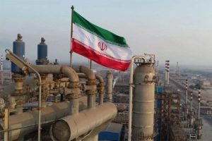 রপ্তানি বন্ধ, তবু থামছে না তেল উৎপাদন: কীভাবে টিকে আছে ইরান
