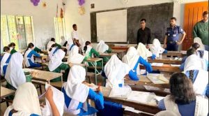 নকলমুক্ত পরিবেশে পরীক্ষা নিশ্চিতের ব্যবস্থা নেওয়া হয়েছে