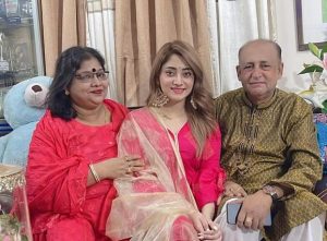 পূজা চেরির বাবার বিরুদ্ধে ১৩ কোটি টাকা প্রতারণার অভিযোগ