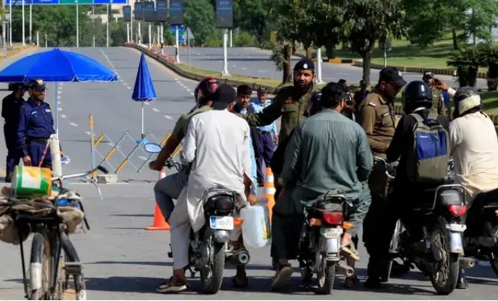 স্বাভাবিক ছন্দে ফিরছে ইসলামাবাদ