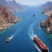 বন্ধ হরমুজ প্রণালি, হাজারো নাবিক জানেন না ফিরবেন কবে 