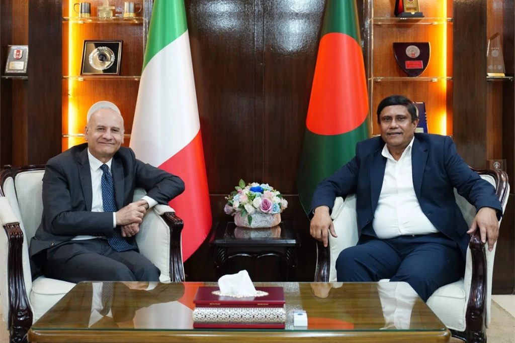 প্রধানমন্ত্রীর প্রতিরক্ষা উপদেষ্টার সঙ্গে ইতালির রাষ্ট্রদূতের সৌজন্য সাক্ষাৎ