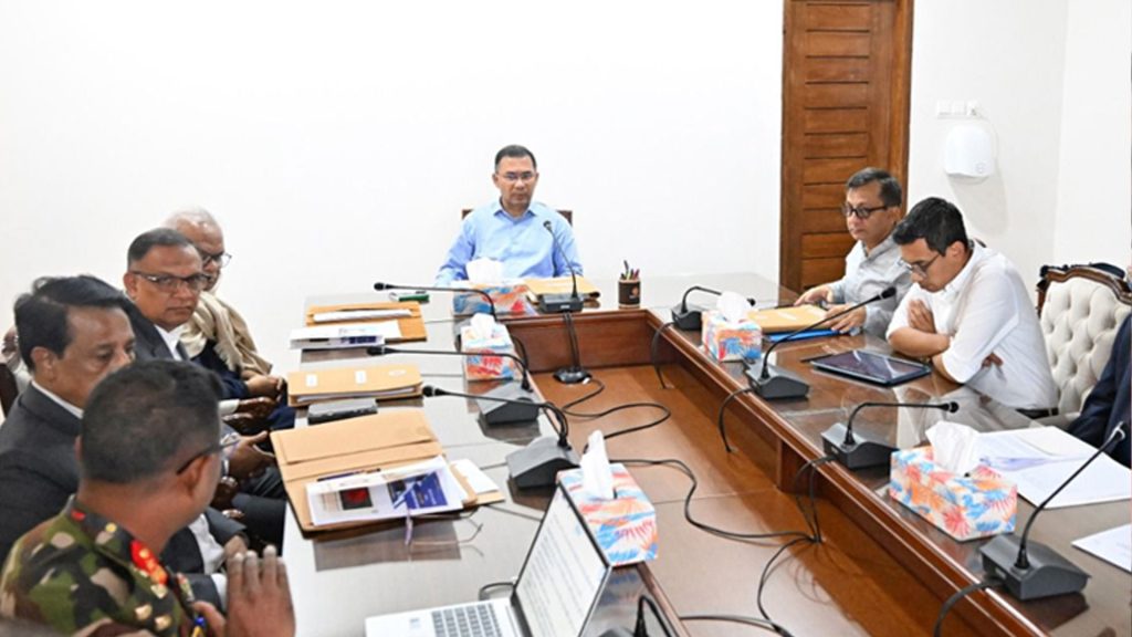 বিনিয়োগকারীদের আকৃষ্ট করতে প্রকল্প অনুমোদন প্রক্রিয়া সহজ করার নির্দেশ প্রধানমন্ত্রীর